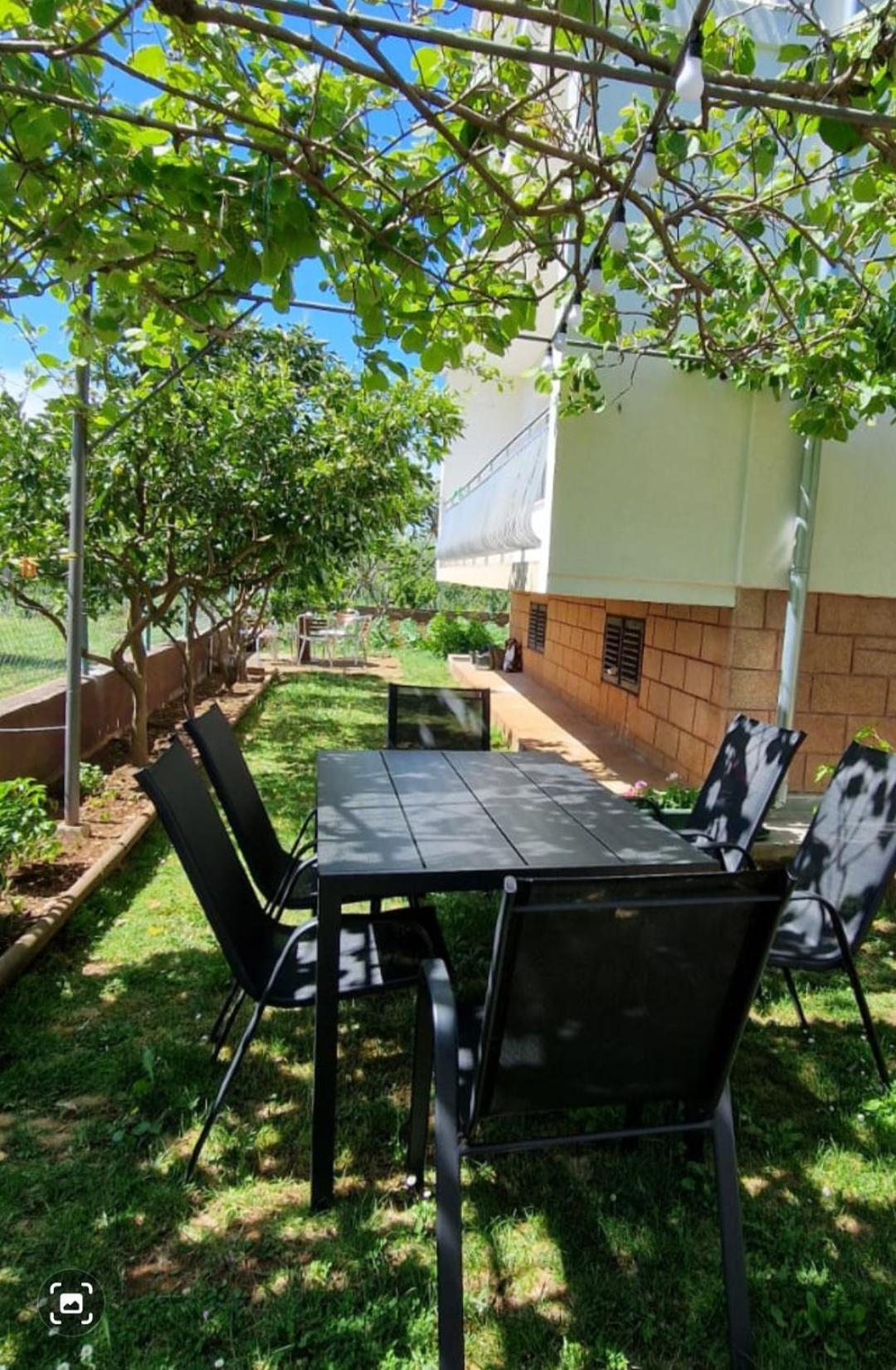Apartmani Zinda Sukošan المظهر الخارجي الصورة